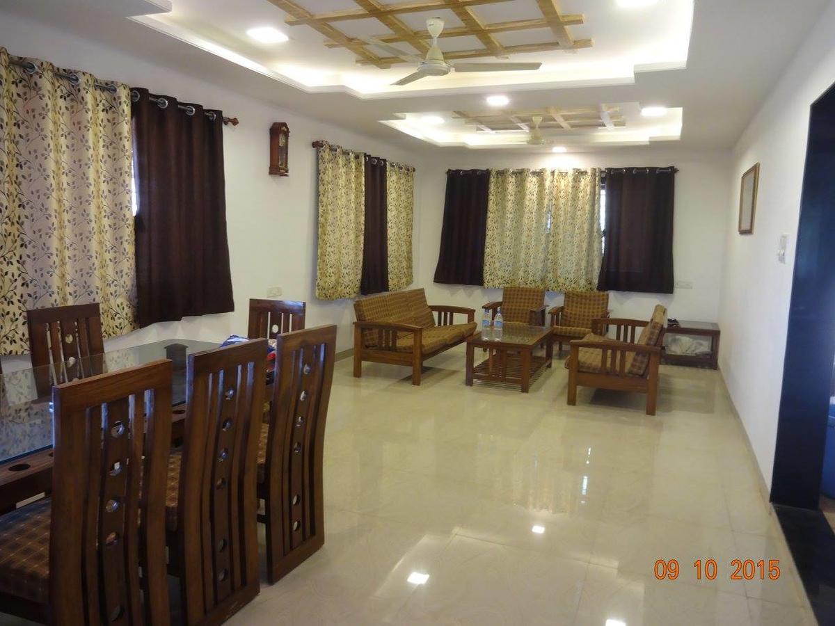 Malhar Guest house 3*