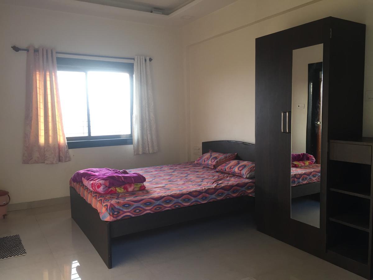 Malhar Guest house 3*
