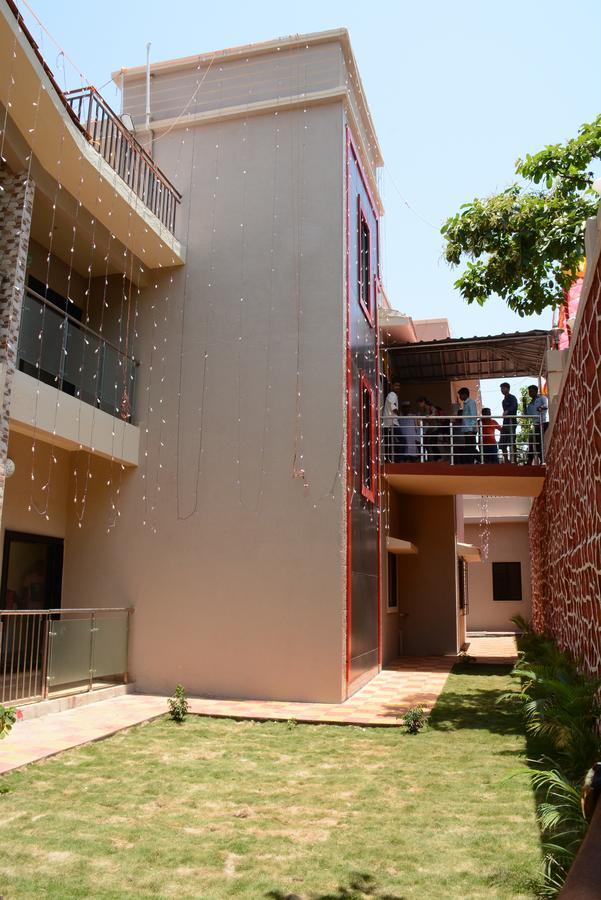 Guest house Malhar