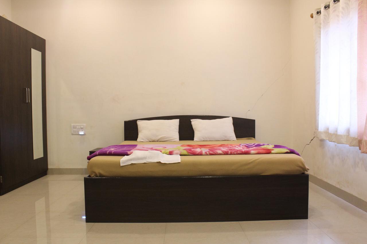 Guest house Malhar