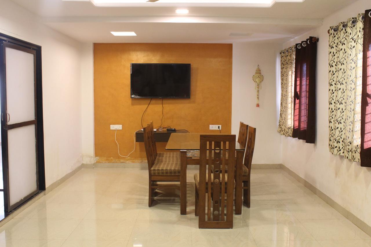 Guest house Malhar