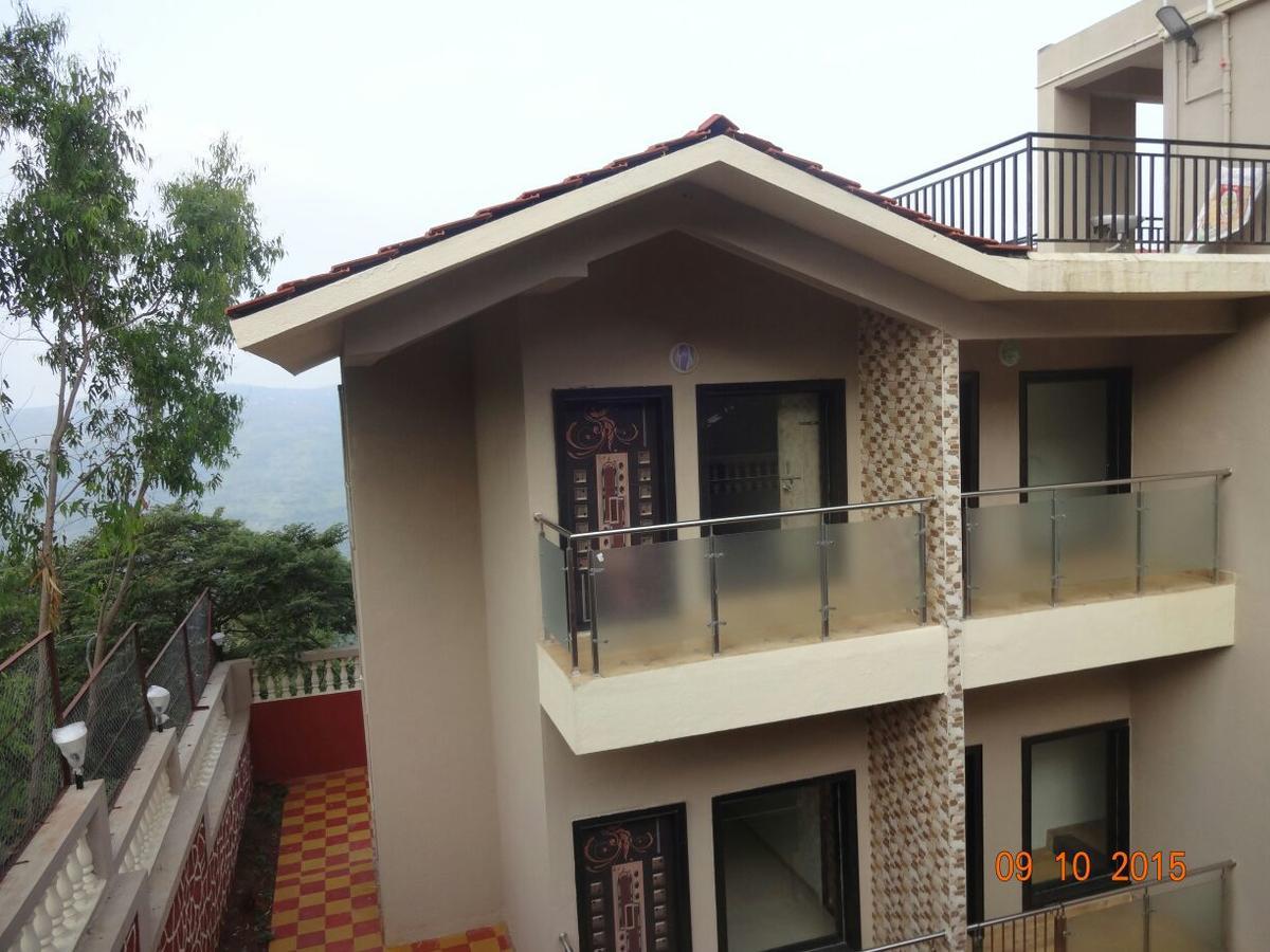 Malhar Guest house 3*