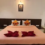Hillview Rooms