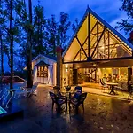 Saffronstays Tudor Rose, Panchgani - Luxury Chalet With Beautiful Valley Views