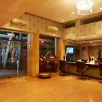 Summer Plaza Resort