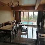 West Vally Villa - Casa West