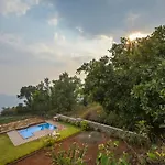 Infinity Pool 2Bhk Villa With Valley View