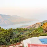 Valley View Hotel