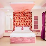 Natures Sweethome Starlight Villa