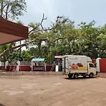 Jaffer Bhai\'S Brickland Hotel