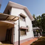 The Royal Villa