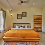 Stayvista\'S Tableland Vista - Hill-View Haven With Jacuzzi & Terrace