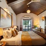 Stayvista\'S Grace & Light - Hill-View Villa With Outdoor Pool, Terrace & Games Room