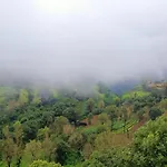 Mirage Luxurious Valley View With Huge Lawn Area