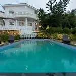 Ekostay Gold - White Swan Villa 6Bhk