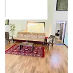 Triveni Stays Blue Gum 3Bhk