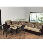 Triveni Stays Blue Gum 3Bhk