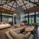 Saffronstays The Glasshouse, Panchgani - Beautiful Glass Villa For Couples