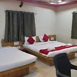 Hotel Adinath