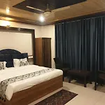 Triveni Stays Horizon 4 Bedroom