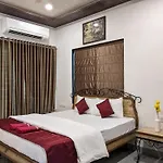 Hotel And Villa Samarth Palace