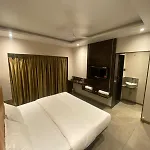 Holiday Plus