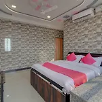 Oyo 28619 Hotel Dsk Valley Inn