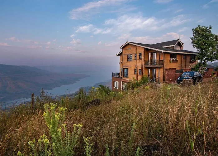 Cowboy Castle By Stayvista - Amazing Valley View With Sprawling Lawn, & A Home Theatre With Indoor Games
