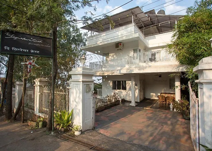 Hotel Signature Crest Near St Joseph\'S Catholic Church, Panchgani