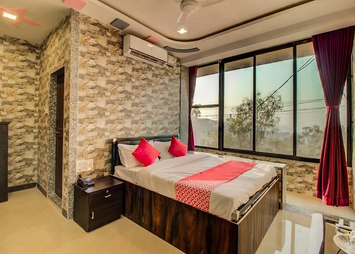 Oyo 28619 Hotel Dsk Valley Inn