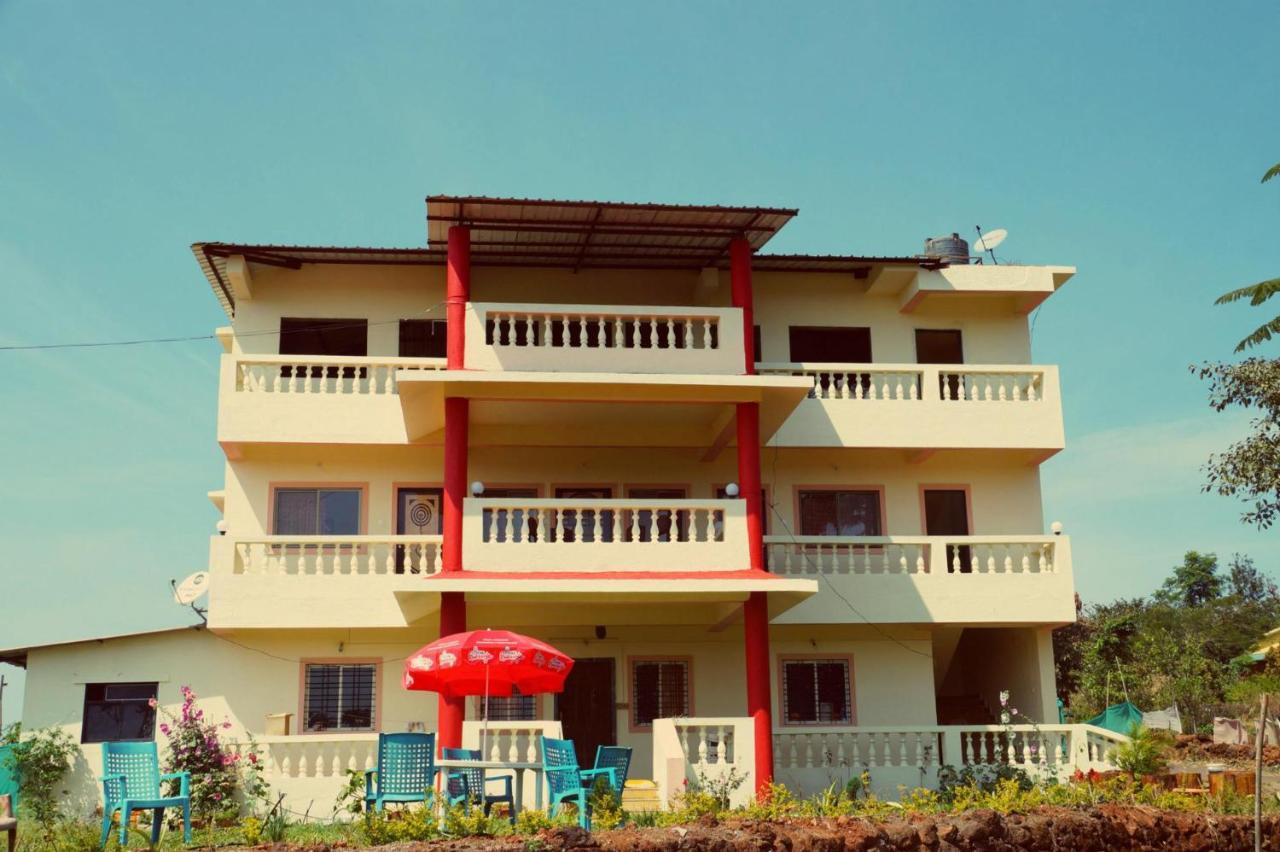 Vasant Hotel