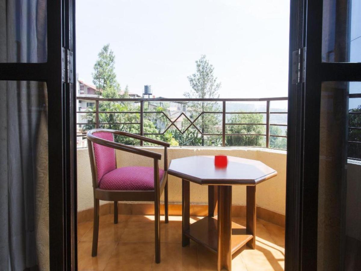 The Dhanhills - A Valley View In 3*