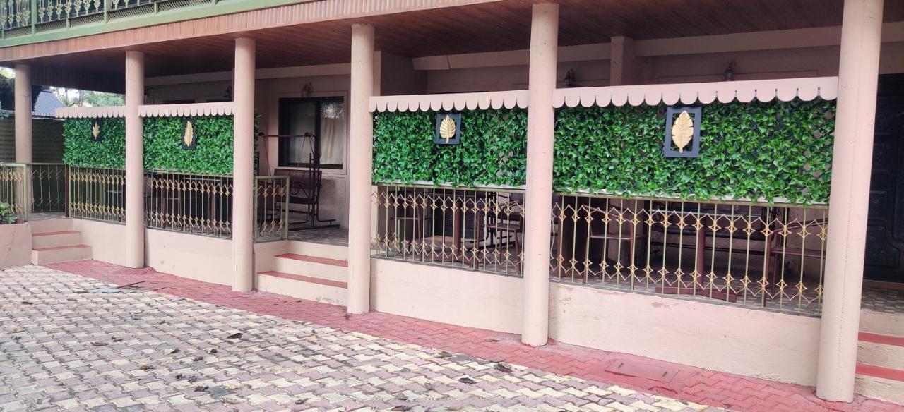 Pan Hill Hotel 2*