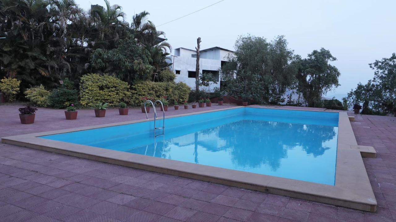 The Dhanhills - A Valley View In
