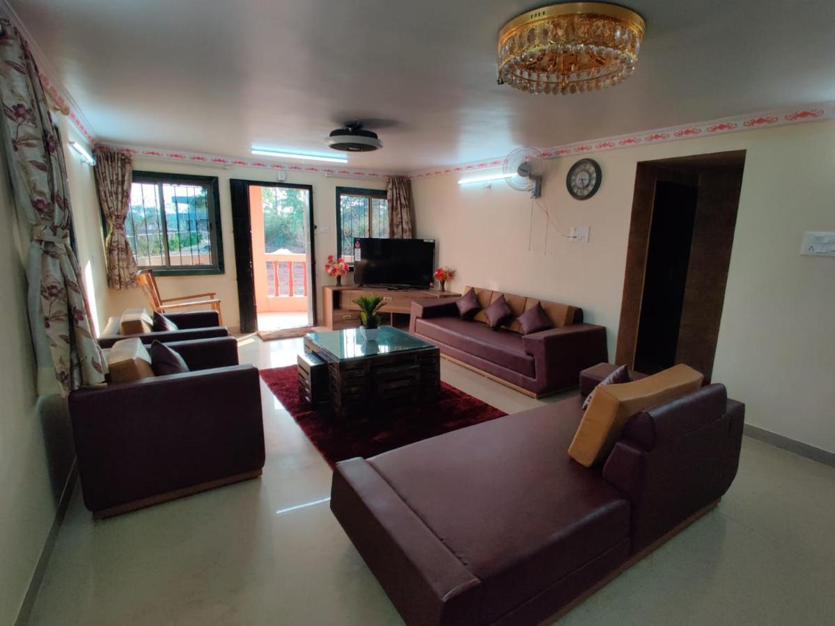 Quinte Hills Residency Villa