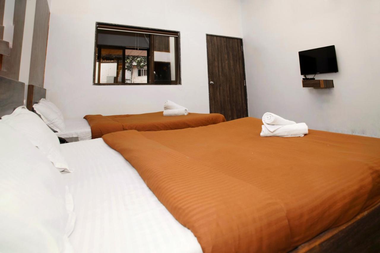 Hotel Ambassador