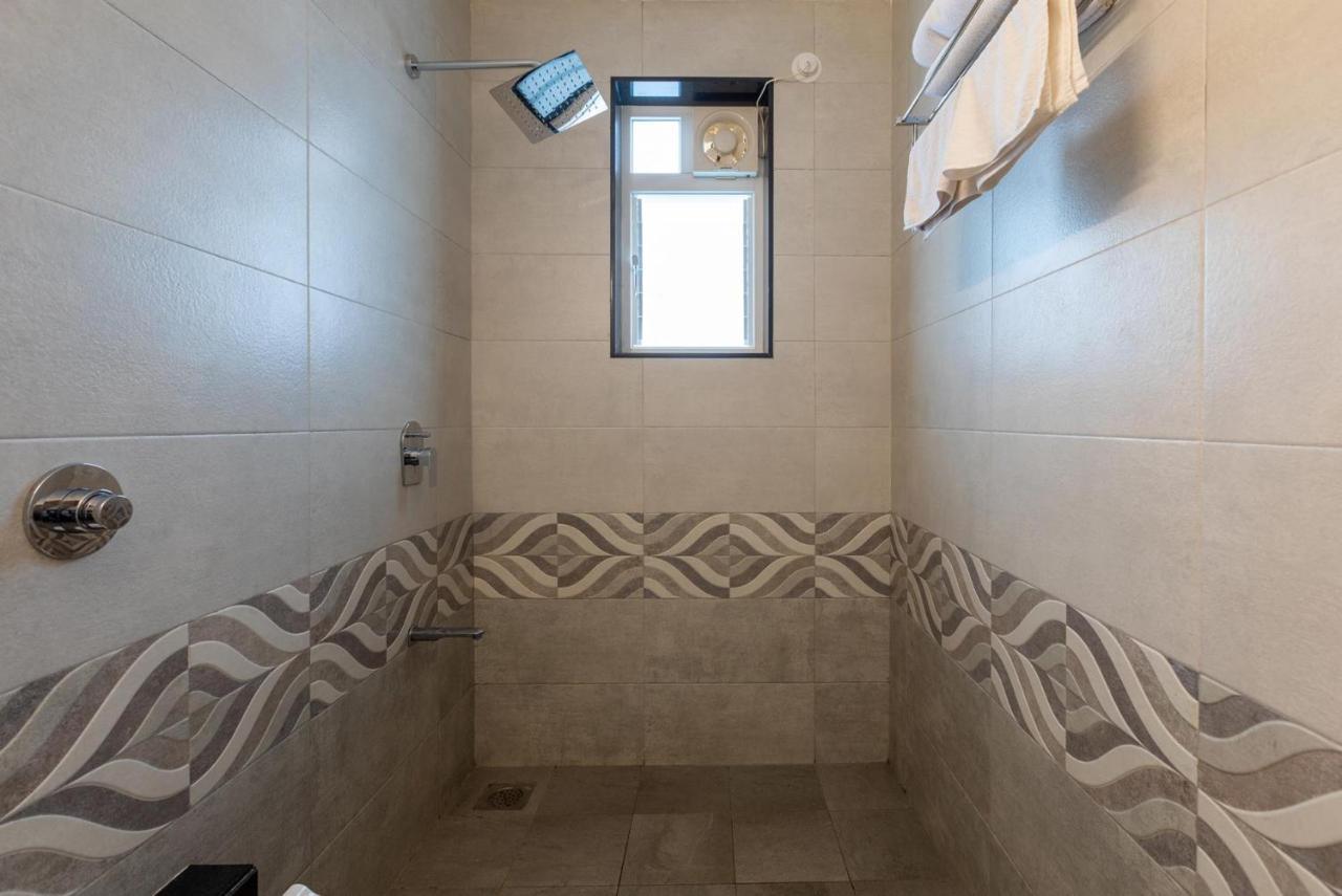 Villa Status Villa: Traditional-modern Retreat With Valley Views And Private Pool *