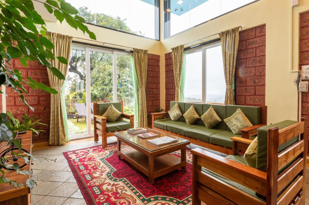 Villa Status Villa: Traditional-modern Retreat With Valley Views And Private Pool Panchgani