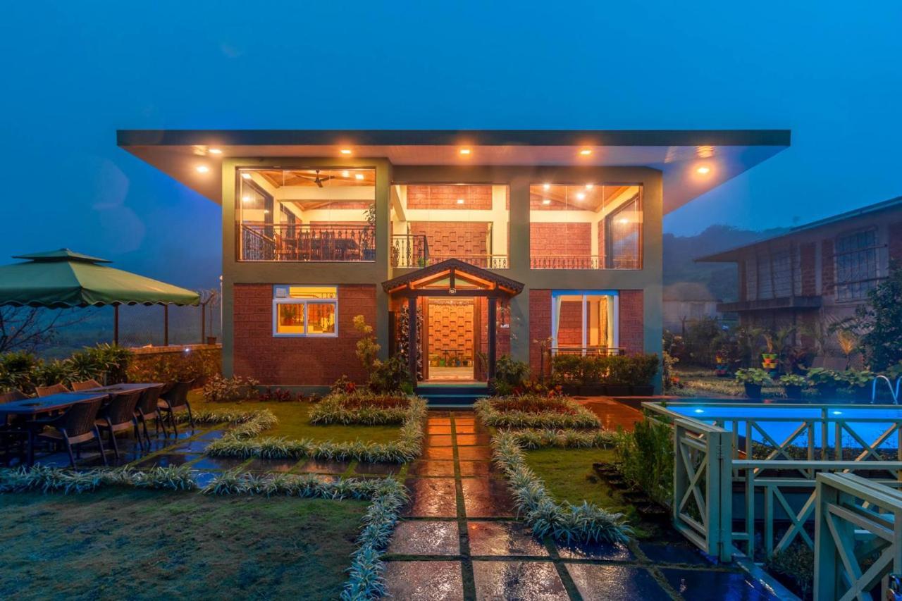 Villa Status Villa: Traditional-modern Retreat With Valley Views And Private Pool