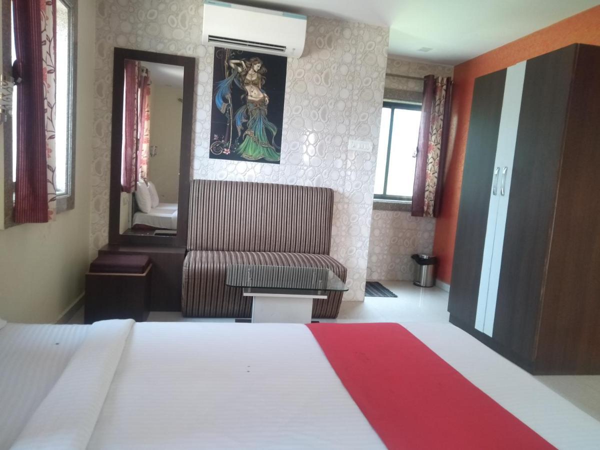 Crown Hotel