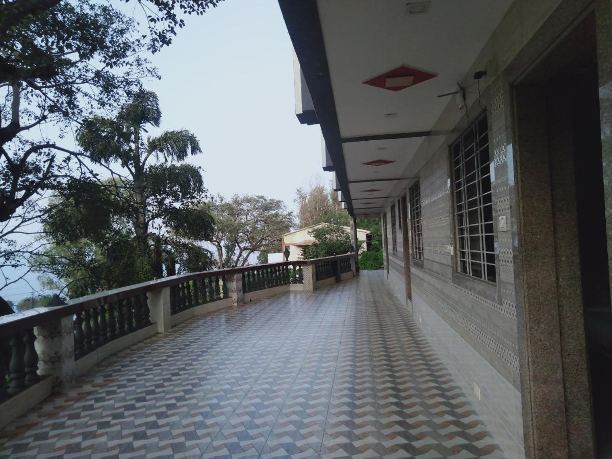 Crown 3* Panchgani