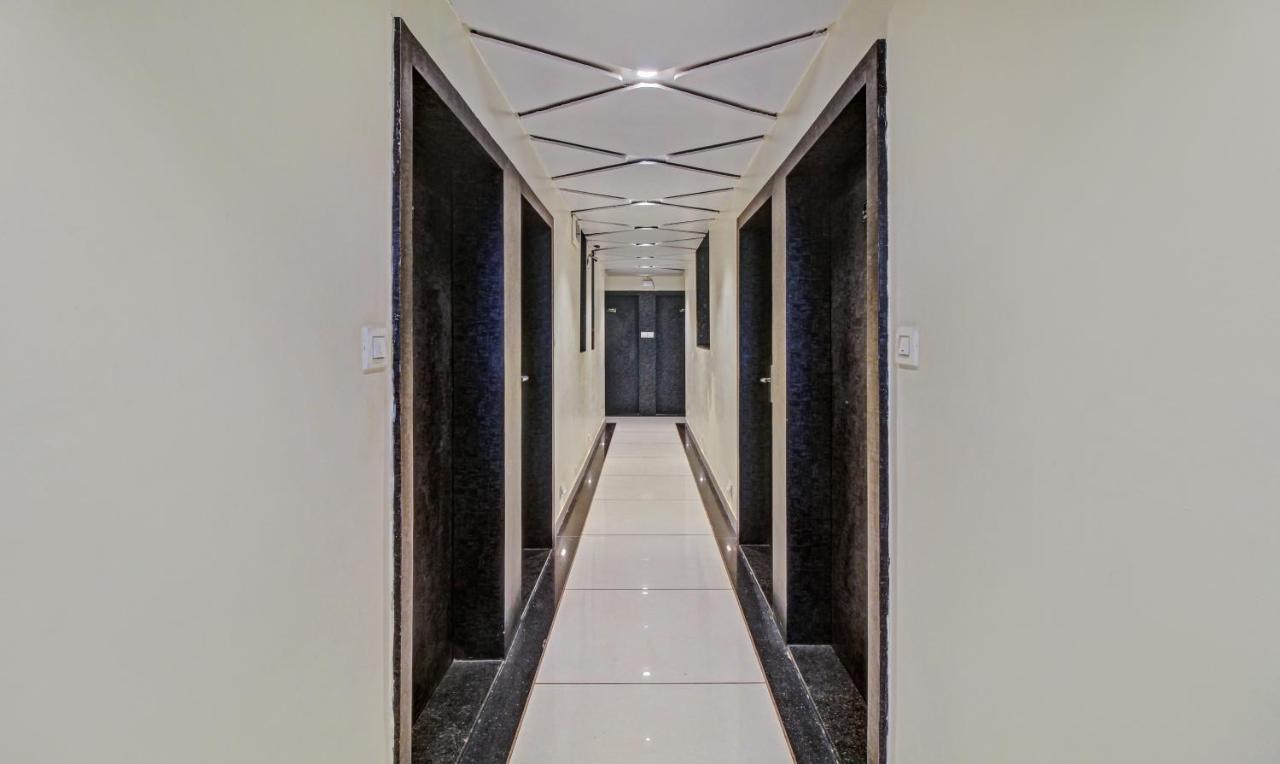Treebo Dreamworld Hotel 3*