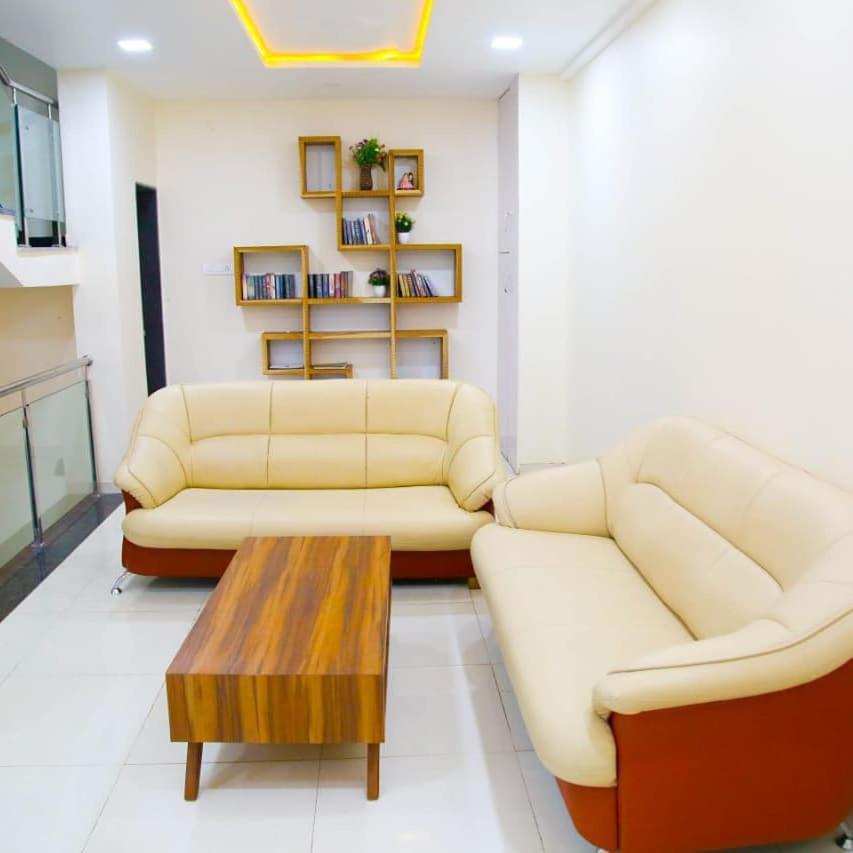 Hotel Onella Regency