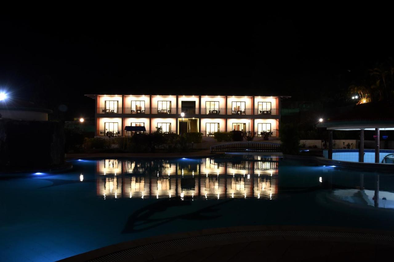 Resort Aveda Blue Country