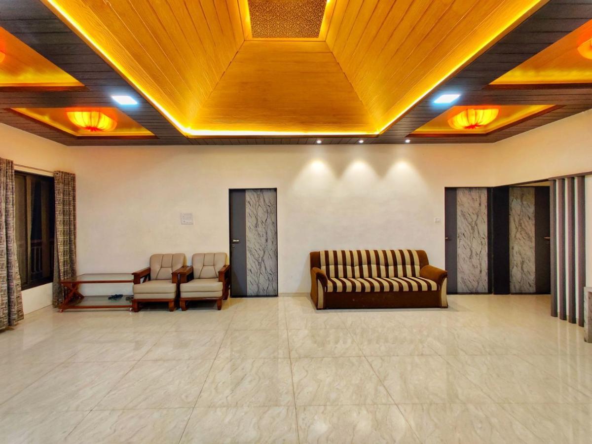 Silver Petal Hotel 3*