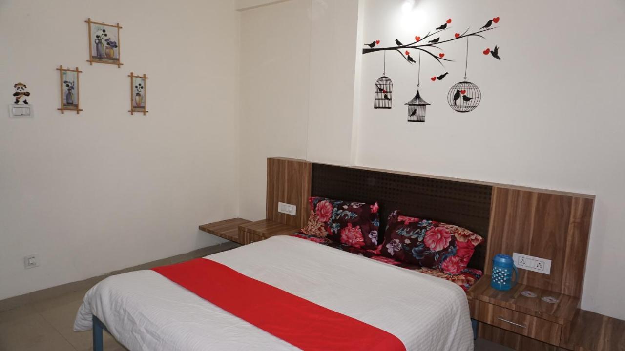 The Paramount Hotel, Mahabaleshwar Panchgani