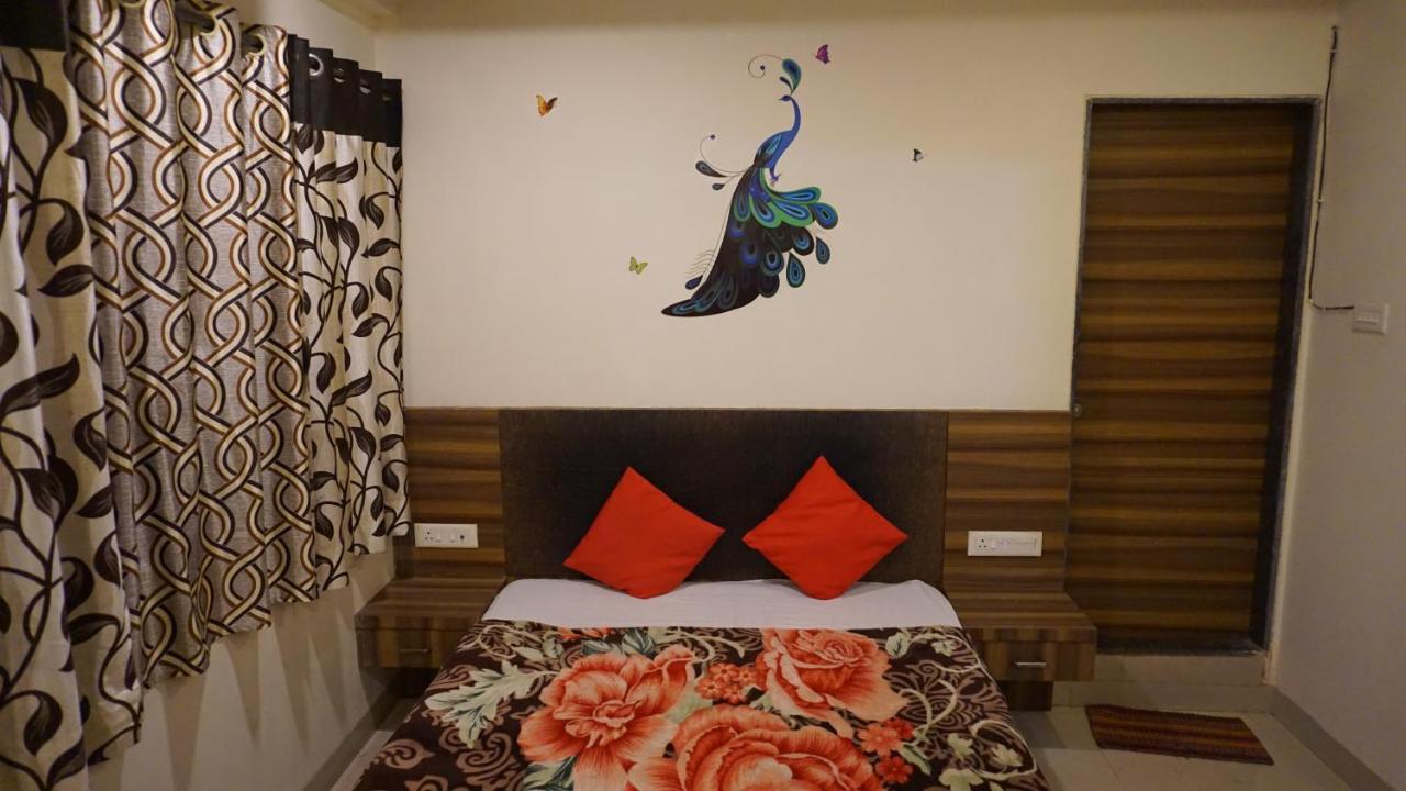The Paramount Hotel, Mahabaleshwar *