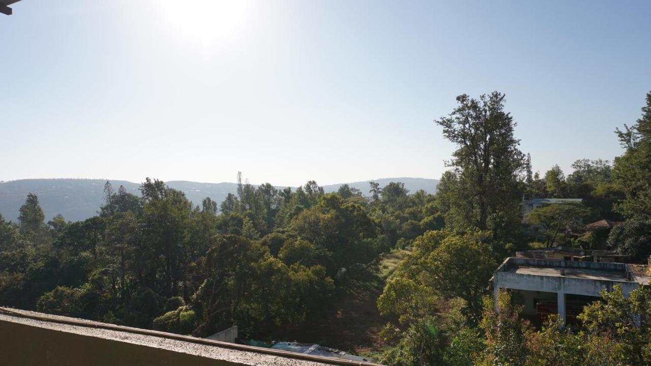 The Paramount Hotel, Mahabaleshwar Panchgani
