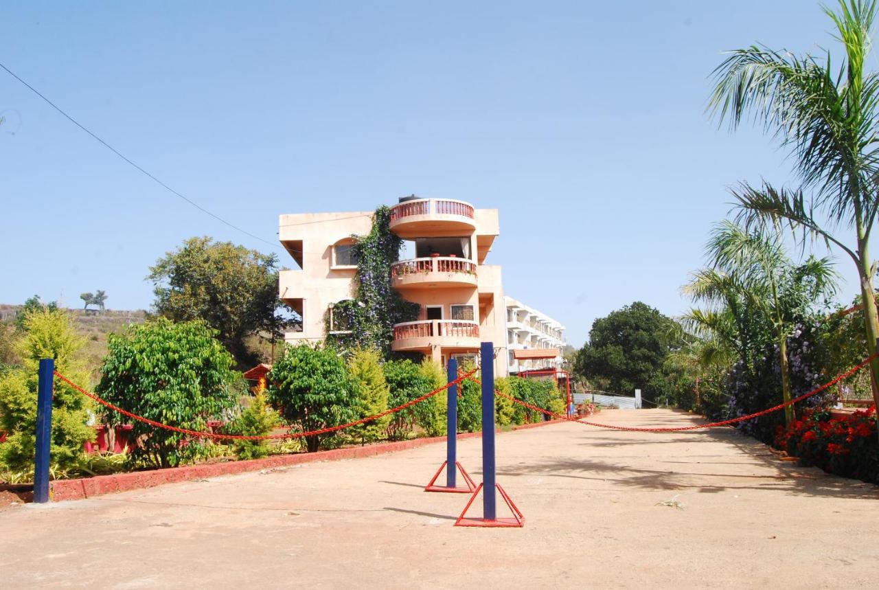 Quinte Hills Residency * Panchgani