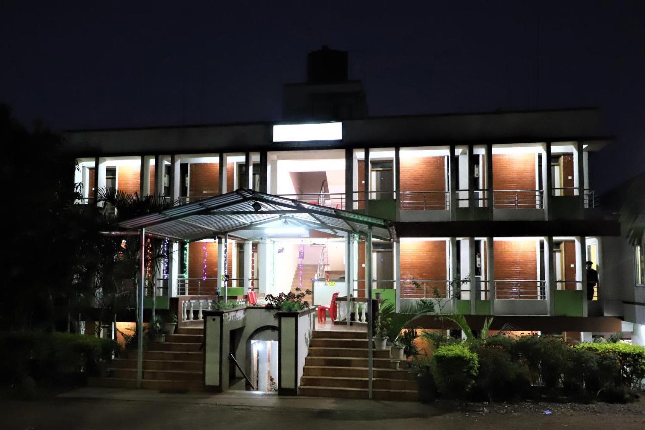 River Palace - A Valley View Hotel Panchgani